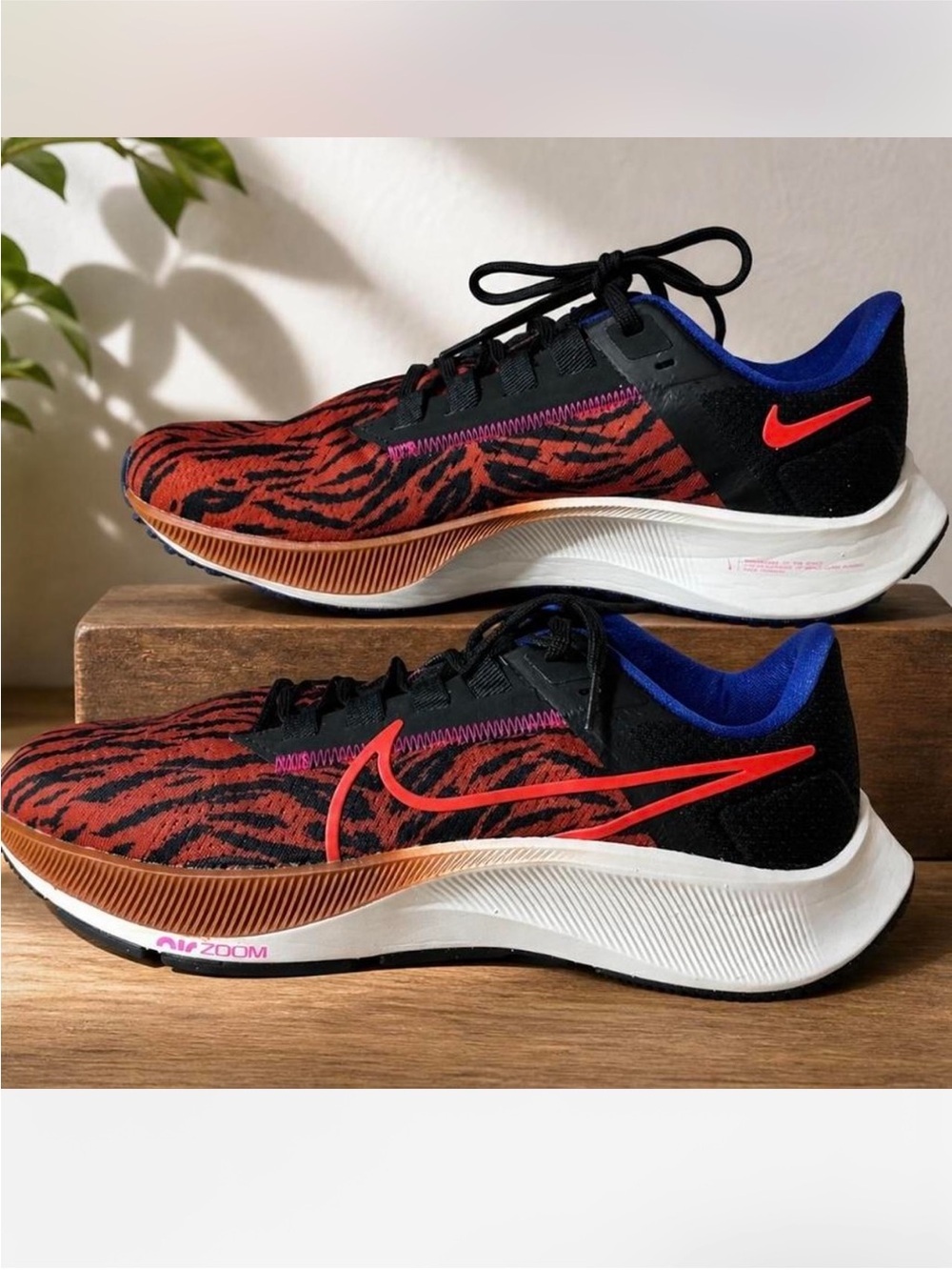 Nike Air Zoom Running Shoes – Red/Black Pattern – EU 40 / US 9